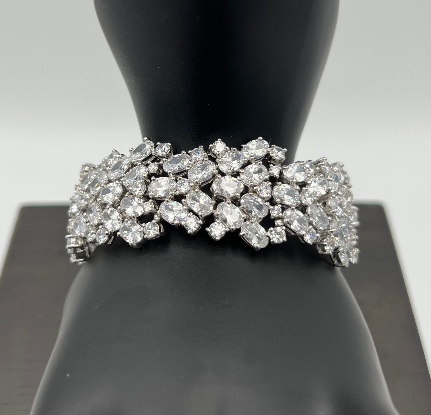 Bella Cluster Bracelet